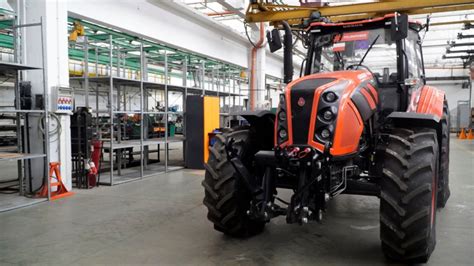 Nowoczesny ciągnik Ursus C-3150 Power