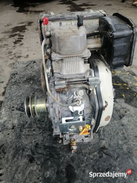 zdjęcie korbowodu silnika Yanmar L40
