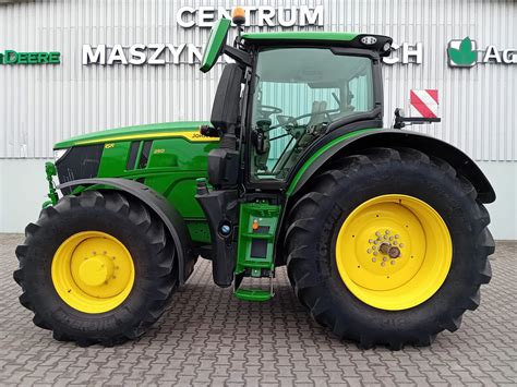 Zestawienie techniczne ciągnika rolniczego John Deere 6210 - schemat wymiarów i kluczowych podzespołów