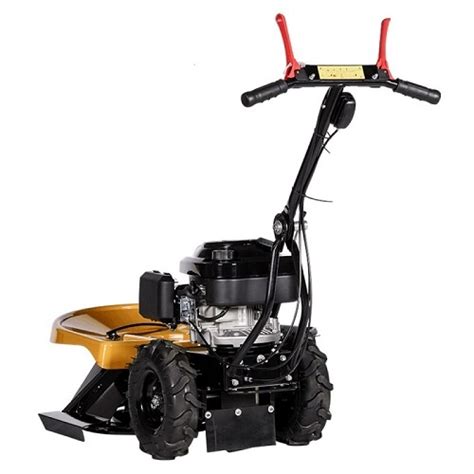 Zdjęcie kosiarki LUMAG HGS580 w terenie podczas pracy