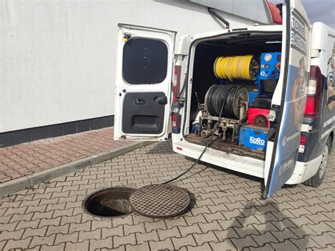 Sprzęt do czyszczenia kanalizacji metodą WUKO z wężem wysokociśnieniowym