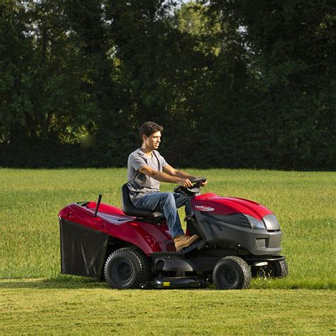 Thematic photo of a Castel Garden lawn tractor mowing a lawn