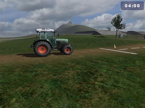 Widok panoramiczny pola uprawnego w Farming Simulator 2009 z pracującym ciągnikiem
