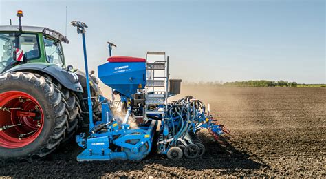 Siewnik Lemken Solitair MF połączony z broną wirnikową