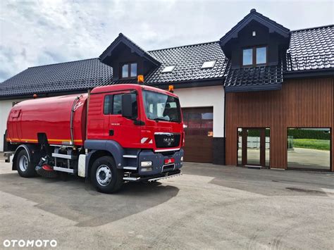 Zdjęcie pojazdu zamiatającego MAN 18.313 z zabudową Bucher Optifant 70