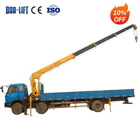 Diagram showing the main components of a hydraulic truck crane (HDS), including hydraulic cylinders, boom, column, and outriggers