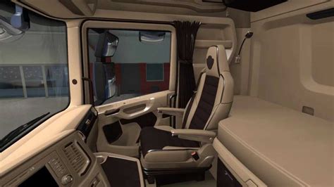 Wnętrze kabiny ciągnika siodłowego Scania z niestandardowym wykończeniem