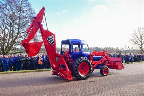 Fotografia koparko-ładowarki JCB Mk1 z 1953 roku