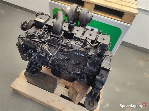 Silnik Komatsu SAA6D107E-2 z turbosprężarką i układem SmartLoader Logic