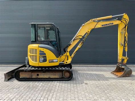 minikoparka Komatsu PC20-6 w akcji