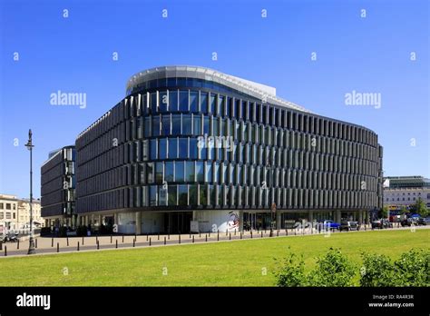 Budynek biurowy lub centrum serwisowe HDW Polska