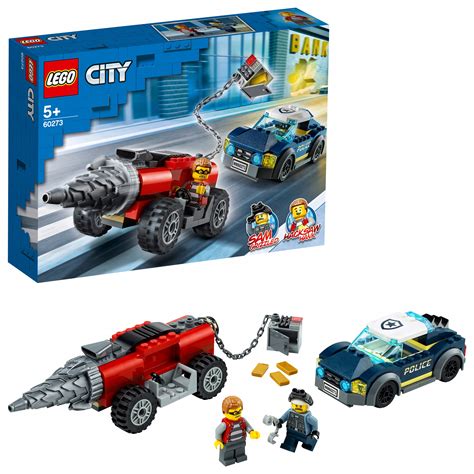 Zdjęcie przedstawiające zestaw LEGO City Policyjny pościg za wiertnicą (60273) w akcji, z radiowozem ścigającym wiertnicę