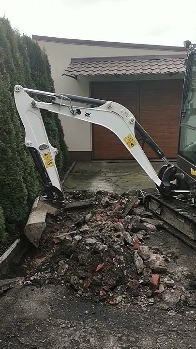 Wizualizacja świdra ziemnego Bobcat w akcji