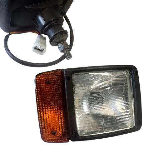 Schemat techniczny lub wymiarowy lampy przedniej JCB 700/50055
