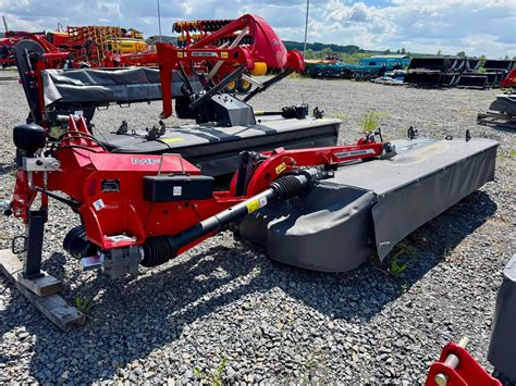 Kosiarka dyskowa Massey Ferguson w akcji