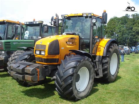Engine of a Renault Ares tractor