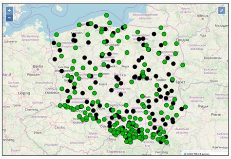 Mapa zasięgu stacji meteorologicznych oraz interfejs aplikacji Farm Smart