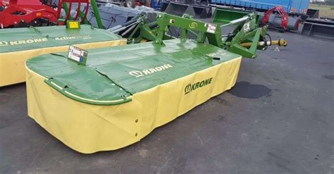 Kosiarka dyskowa Krone EasyCut R 400 w trybie transportowym