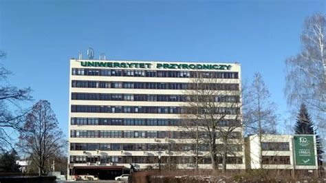 Zdjęcie prototypu elektrycznego ciągnika rolniczego z Uniwersytetu Przyrodniczego w Lublinie