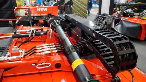 Porównanie szerokości roboczej i pojemności kosza w popularnych modelach kosiarek