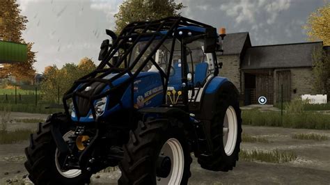 Mały ciągnik New Holland pracujący na polu w Farming Simulator 19