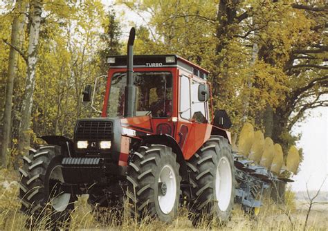 Historyczna paleta kolorów ciągników Valmet z 1988 roku