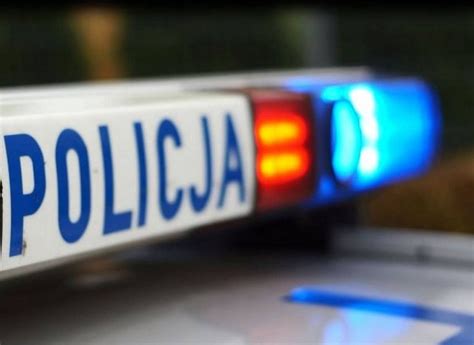 Policyjna interwencja po wypadku z pijanym kierowcą BMW w Nowym Gołyminie