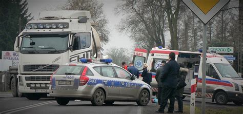 Schemat wypadku: BMW, Opel i ciągnik siodłowy na drodze krajowej nr 82