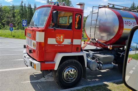 Jelcz 417 OSP Skołyszyn z cysterną, na przejściu granicznym