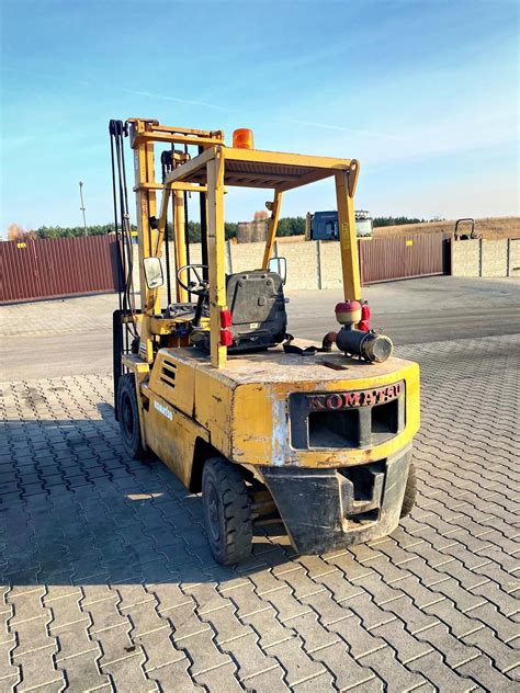 Wózek widłowy Komatsu w akcji