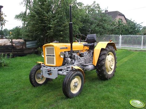 zdjęcie Ursus C-330 w polu