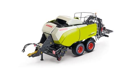 model prasy rolniczej z klocków z mechanizmami