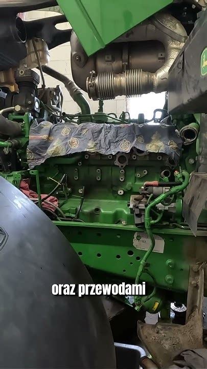 Panel motogodzin ciągnika po naprawie