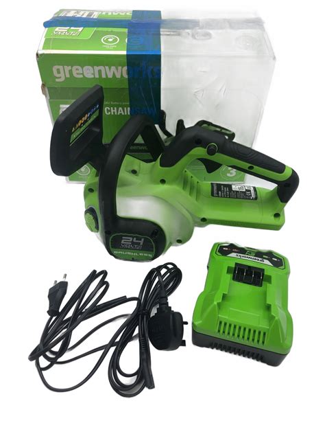 Pilarka łańcuchowa Greenworks 80V (zdjęcie produktu)