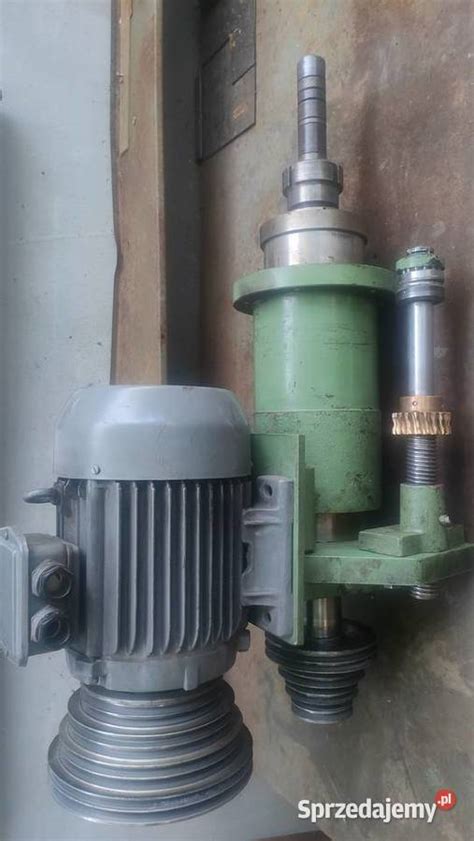 Schemat przedstawiający budowę wiertnicy diamentowej z zaznaczonym wrzecionem i mechanizmem regulacji obrotów