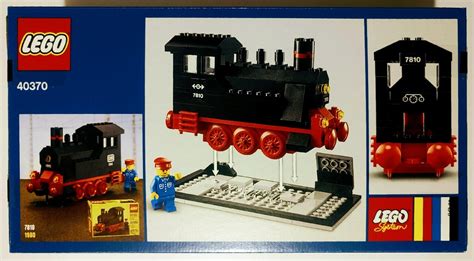 zdjęcie modeli pociągów LEGO z lat 80.