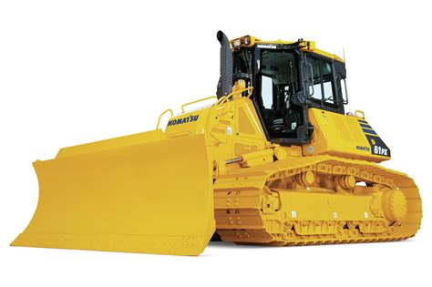 Widok na spycharkę Komatsu D61EX/PX-23 podkreślający jej solidną konstrukcję