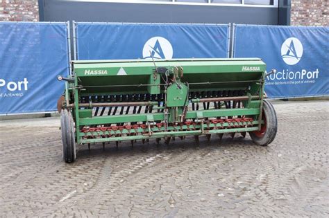 Thematic photo of a Hassia seeder working in a field