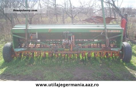 Comparative chart of seeder models (Hassia, Amazone, Unia)