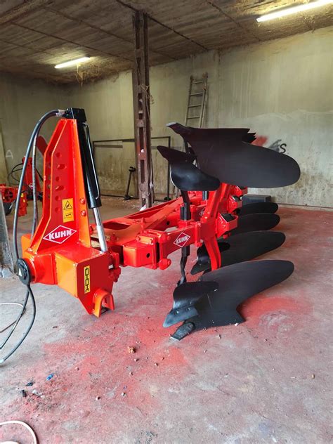 Ilustracja pokazująca regulację szerokości pierwszej skiby.