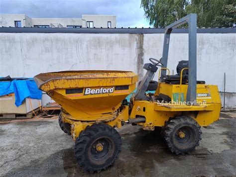 Thematic photo of a Benford dumper working on a construction site