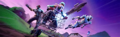Zrzut ekranu przedstawiający wózki sklepowe w grze Fortnite Battle Royale