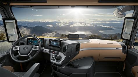 Interior photo of Mercedes-Benz Actros cabin (StreamSpace)
