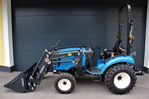 zdjęcie: zestaw - ciągnik LS XJ 25 mEC 4X4 z podłączoną kosiarką bijakową 4FARMER EFGC 125D