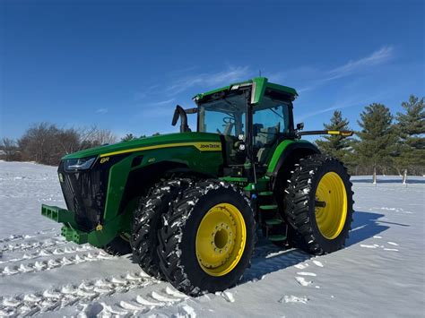 Zdjęcie: John Deere 8R 540 z systemem CTIS w polu