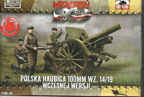 Kolumna ciągników C4P z haubicami 100 mm wz. 14/19P w trakcie marszu