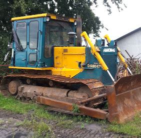 Zdjęcie ładowarki Komatsu Hanomag D 580 w pracy na placu budowy