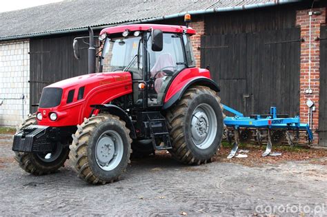 Thematic photo of Pronar 1025A tractor working in a field
