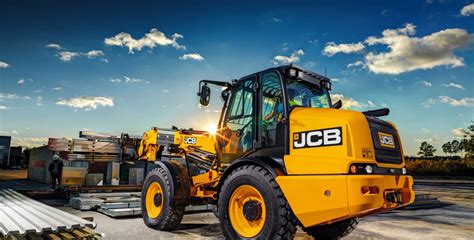 fotografia wózków widłowych JCB na placu budowy lub magazynie