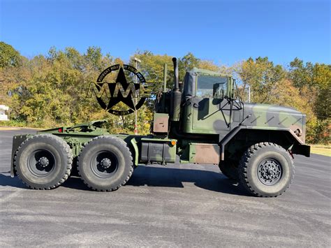 AM General M931A1 ciągnik siodłowy z wyciągarką, działający w trudnym terenie